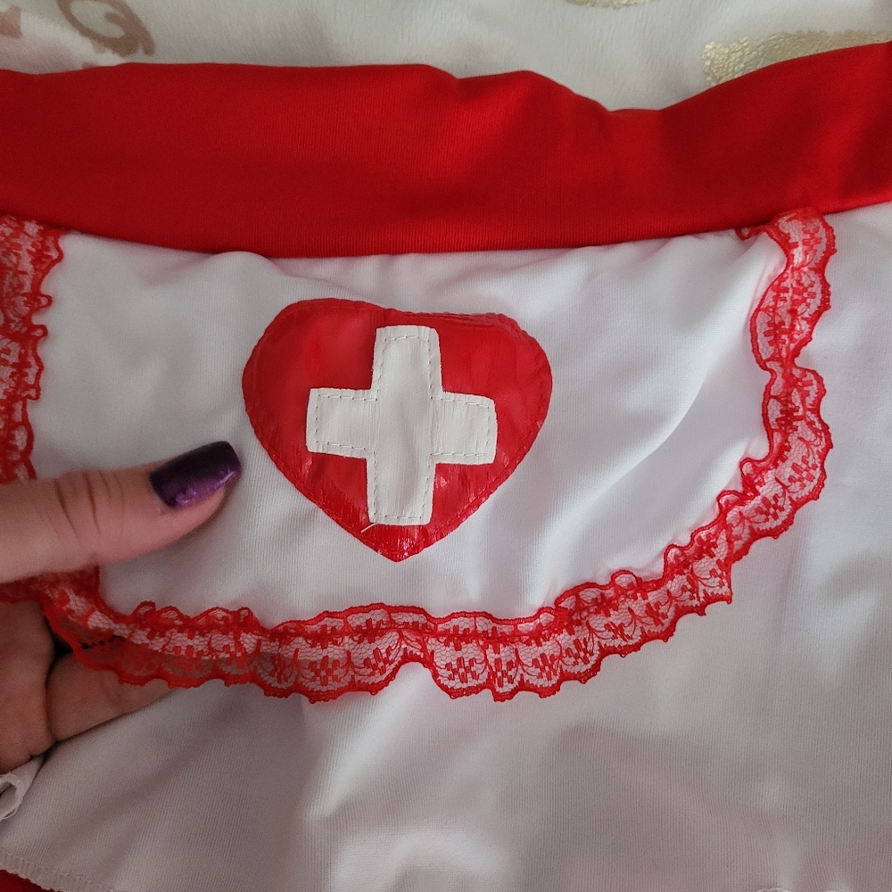 Nurses Outfit - Picture 8 of 8
